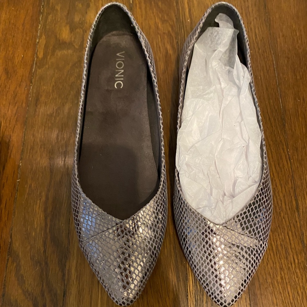 Vionic Metallic Flats - image 2